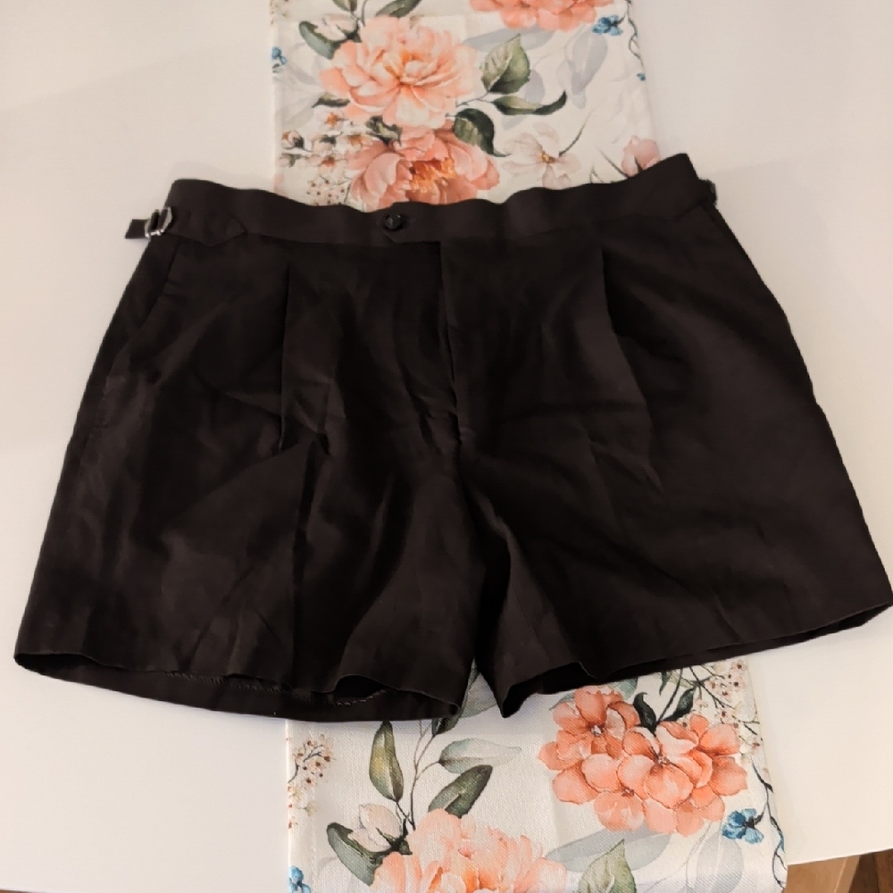 Suitsupply brown Shorts